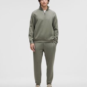 Men’s Smooth spacer jogger -NWT